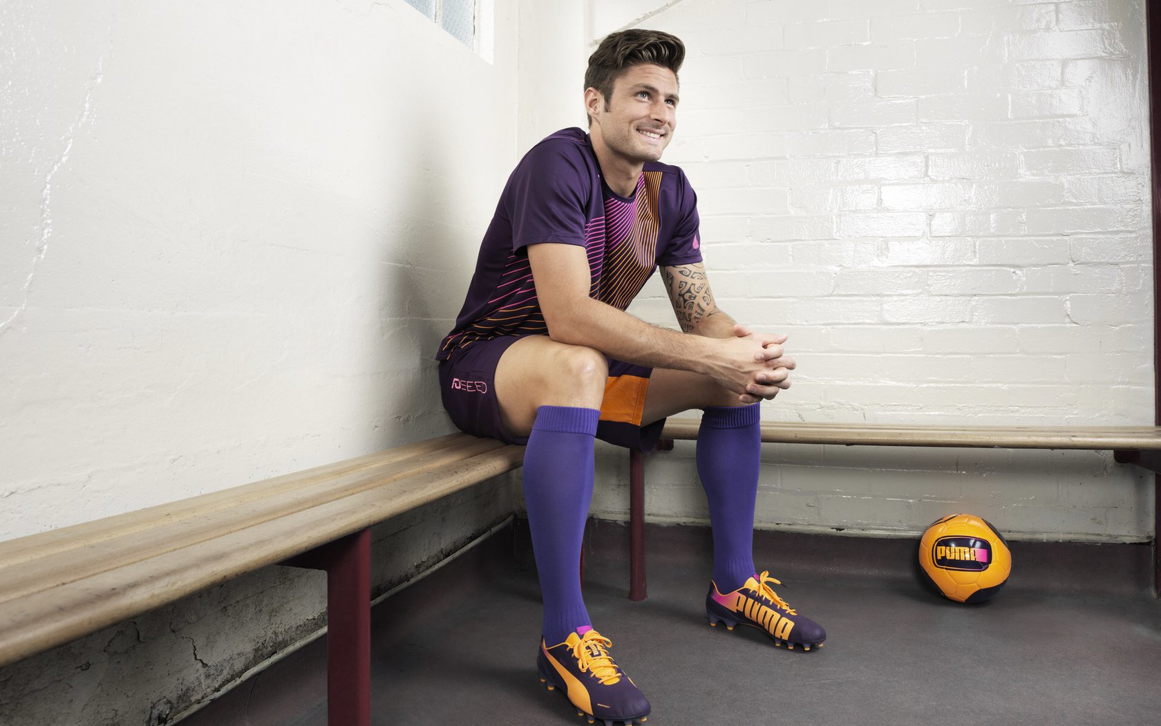 英超球队体能监测技术辅助个性化训练调整实践，英超检查